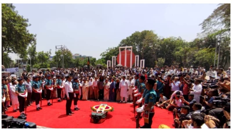 Haider Akbar Khan given guard of honour at Shaheed Minar