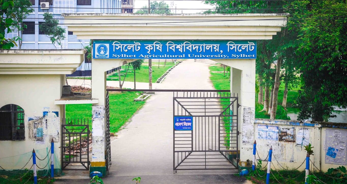Nine teachers-officials resign from administrative posts in protest against VC’s corruption at SAU