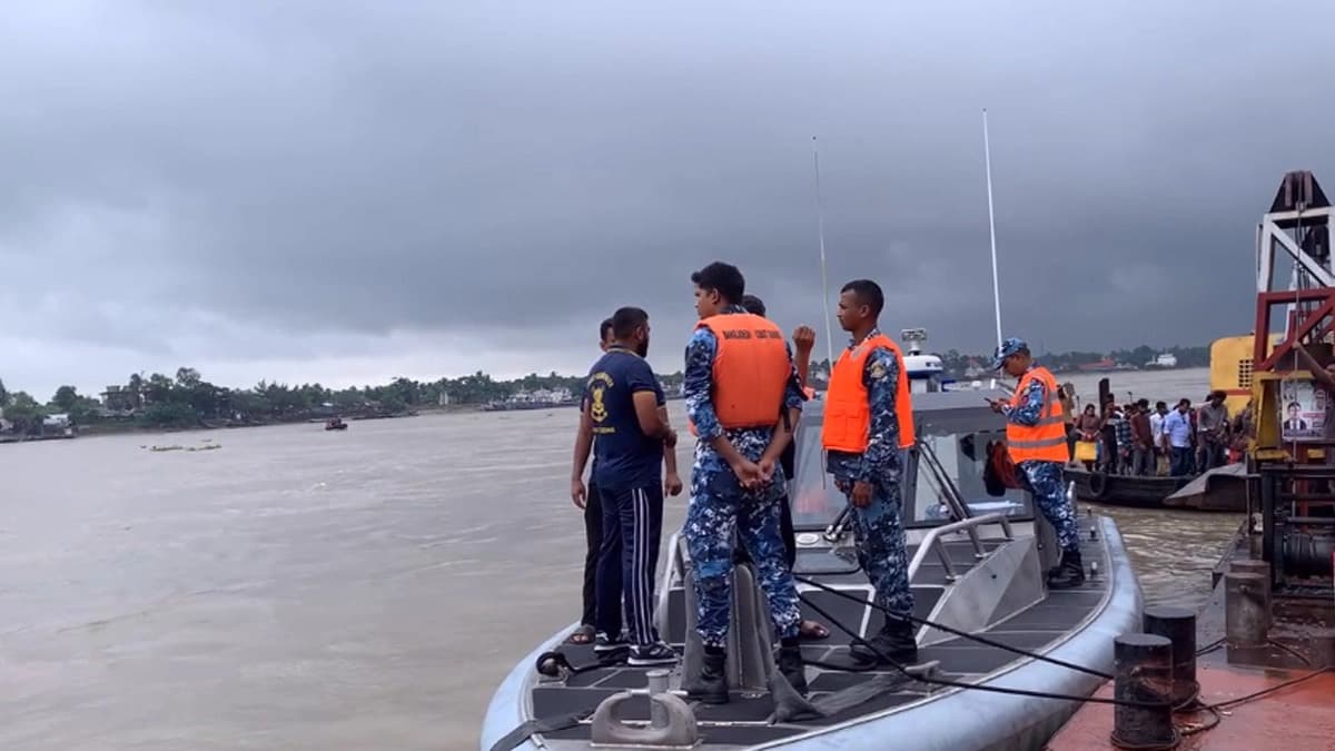 3 goes missing after trawler collides with ferry in Khulna