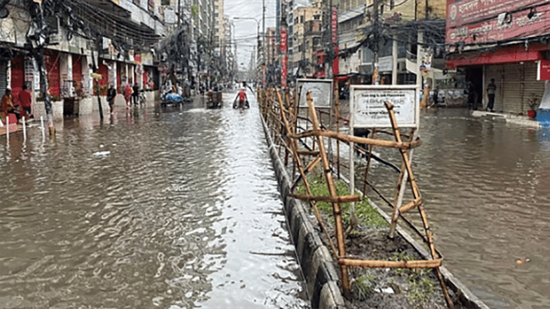 Heavy morning rain floods parts of Dhaka, causes severe waterlogging