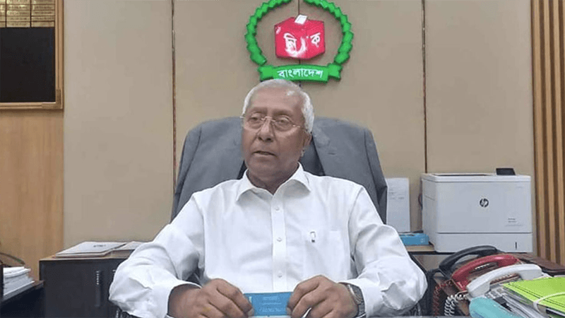 No specific limit for carrying cash during election: EC Secretary