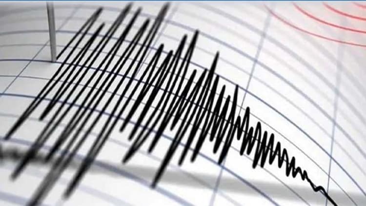Govt opens control room to assess earthquake damage
