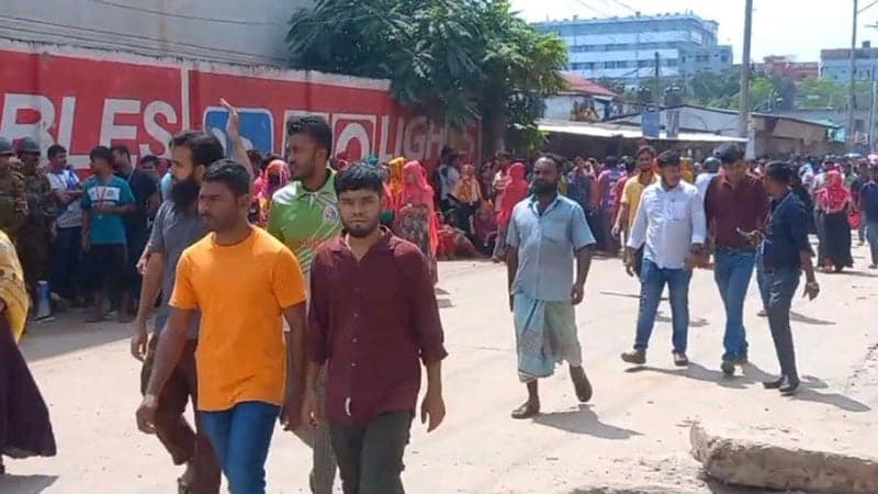 Production halted at 25 garment factories in Ashulia