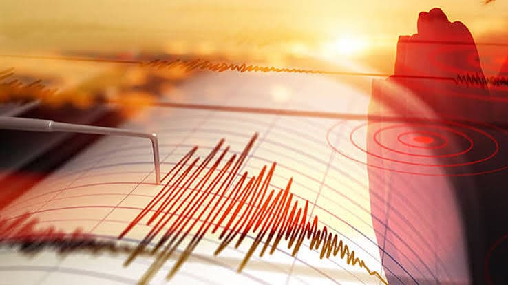 Strong earthquake of 6.6 magnitude in Indonesia, depth 358 kilometres