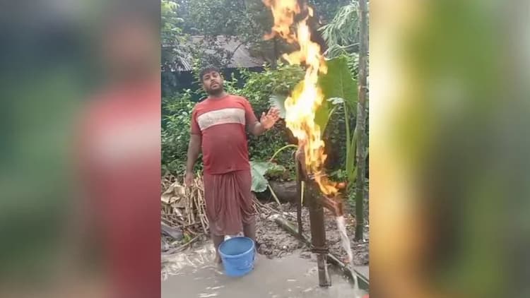 Fire erupts from newly installed tubewell in Chandpur, locals panic
