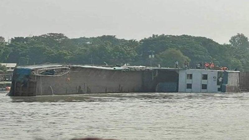 Ferry With 18 Vehicles Capsizes In Padma River Views Bangladesh 8792