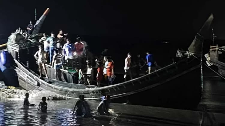 Trawler capsize in Kutubdia: Bodies of four fishermen recovered
