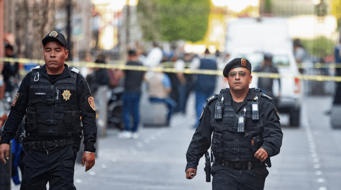 One killed in shooting near Mexico's Presidential Palace