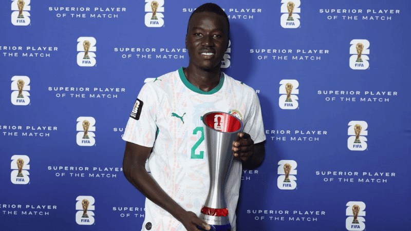 Pape Gueye steps down from national team over frustration with coach