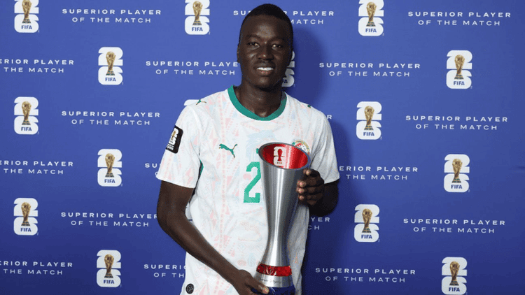 Pape Gueye steps down from national team over frustration with coach