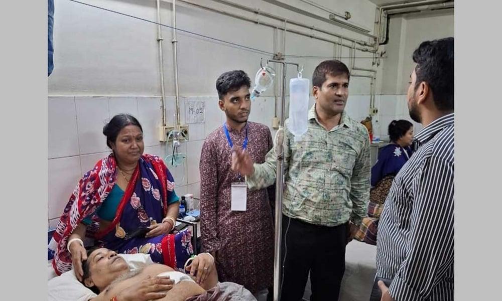 Nahid assures best medical care for victims of Tantibazar Puja venue attack