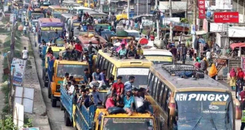 Comuters flux to homes amid Eid rush, traffic snurl-up highways