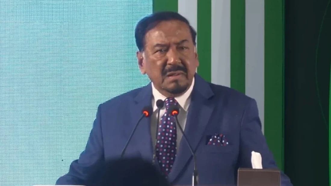 If Sheikh Hasina returns in December, we will meet on streets: Acting President