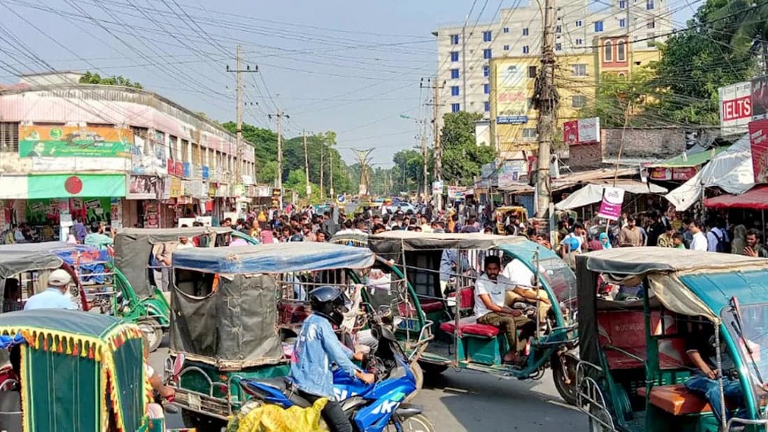 RU students block highway protesting attack on fellows