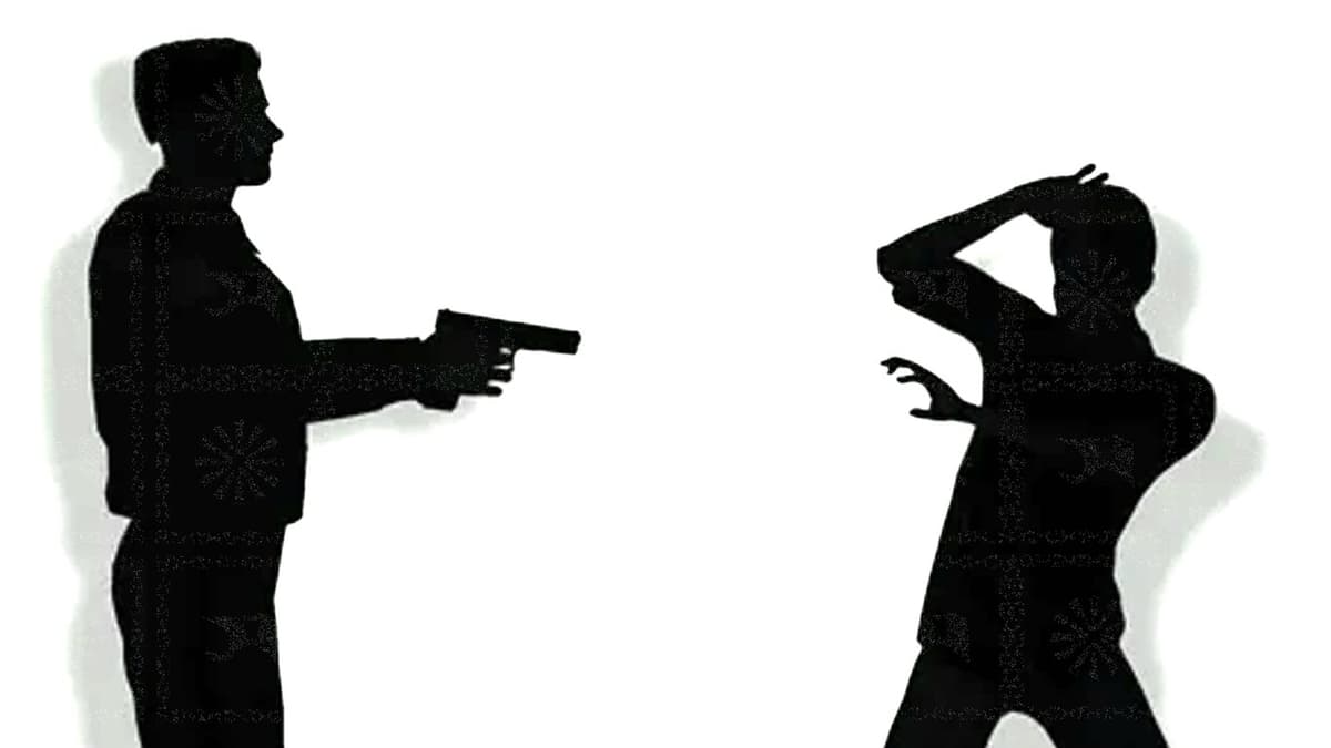 DSCC worker shot by assailants in Jatrabari