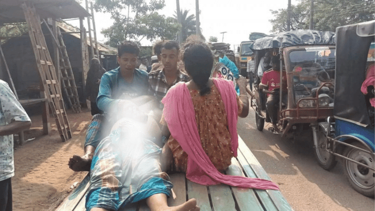 Patient dies in van after being stuck in hour-long traffic in Sherpur