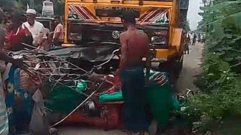 5 killed as truck rams CNG-run-autorickshaw in Noakhali