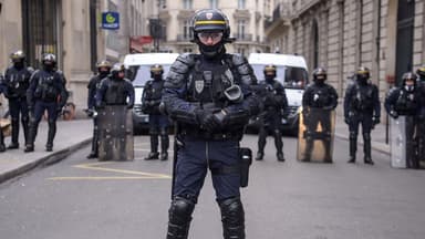 France set to deploy 70,000 police as students urge further protests