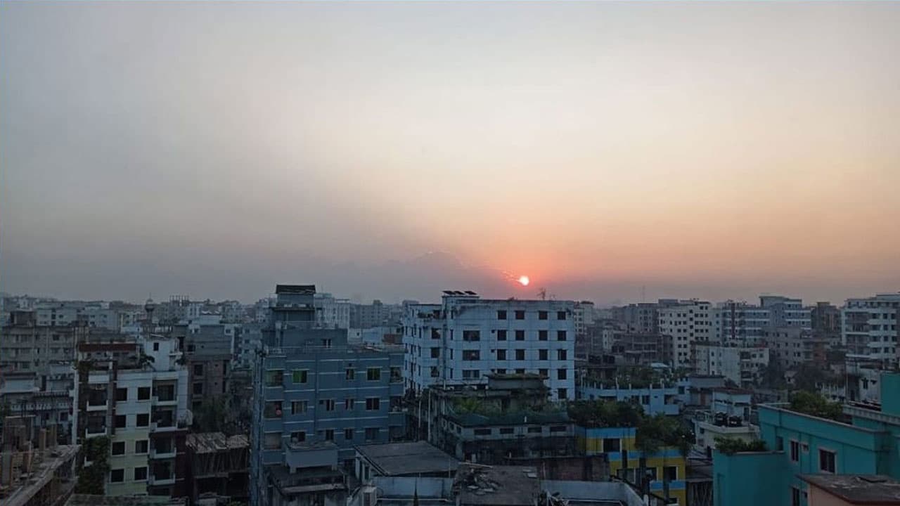 Sunny weather likely in Dhaka on first day of Ramadan