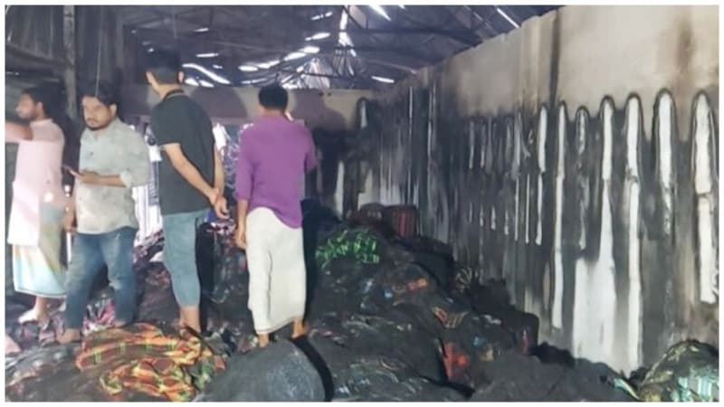 30 shops gutted at country's largest wholesale cloth market in Narsingdi