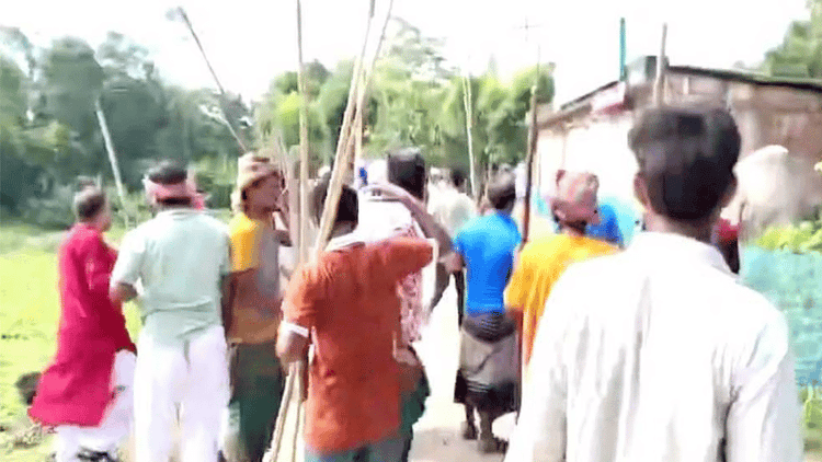 ‘Secretly taking photos’, more than fifty injured in clash in Habiganj
