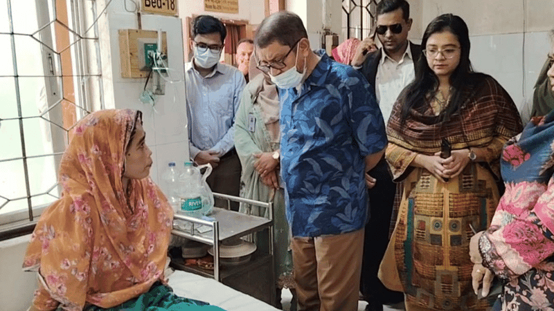 Health minister makes surprise visit to Kaliganj hospital, finds four doctors absent