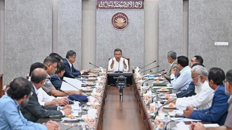 PM chairs meeting on Dhaka traffic congestion