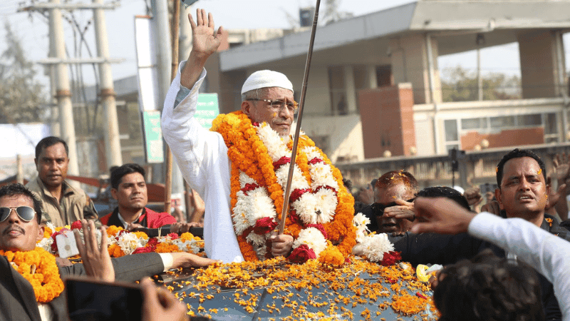 Babar admitted to United Hospital with chest pain