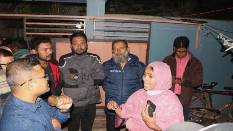 4 killed including 3 of a family in Khulna