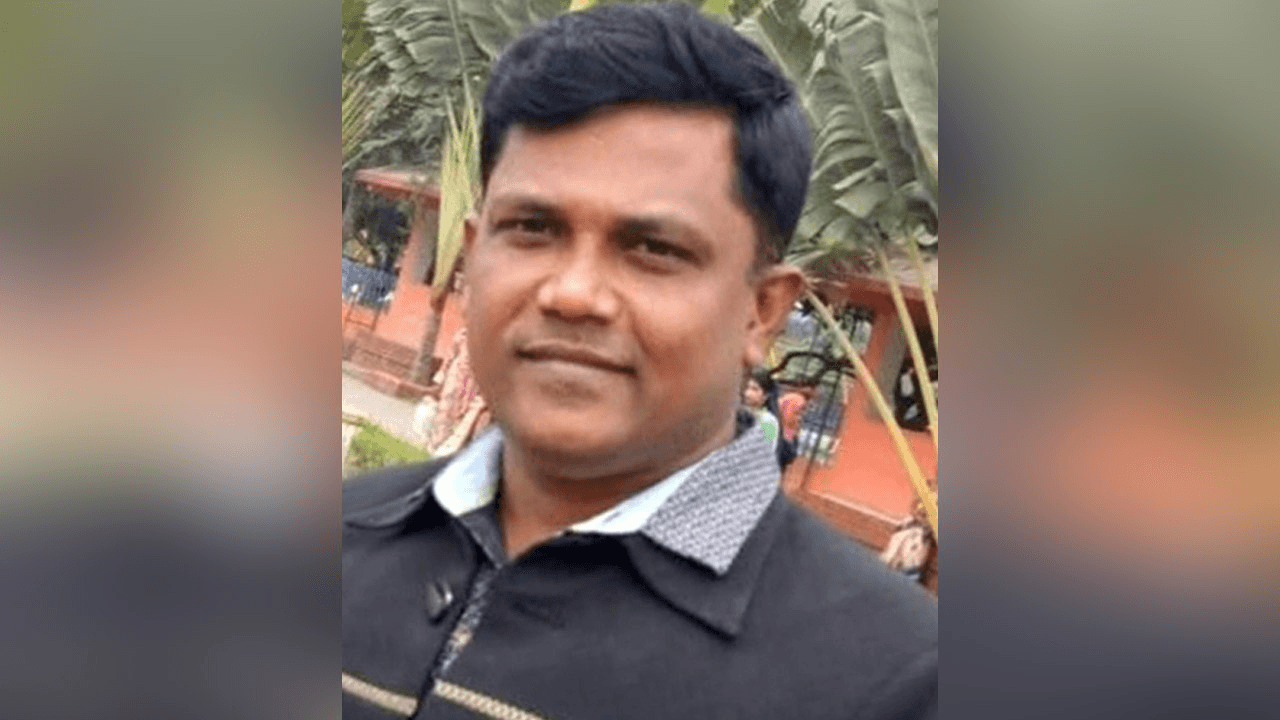 ‘Agrajatra Protidin’ Acting Editor Rezanur Islam granted bail in defamation case