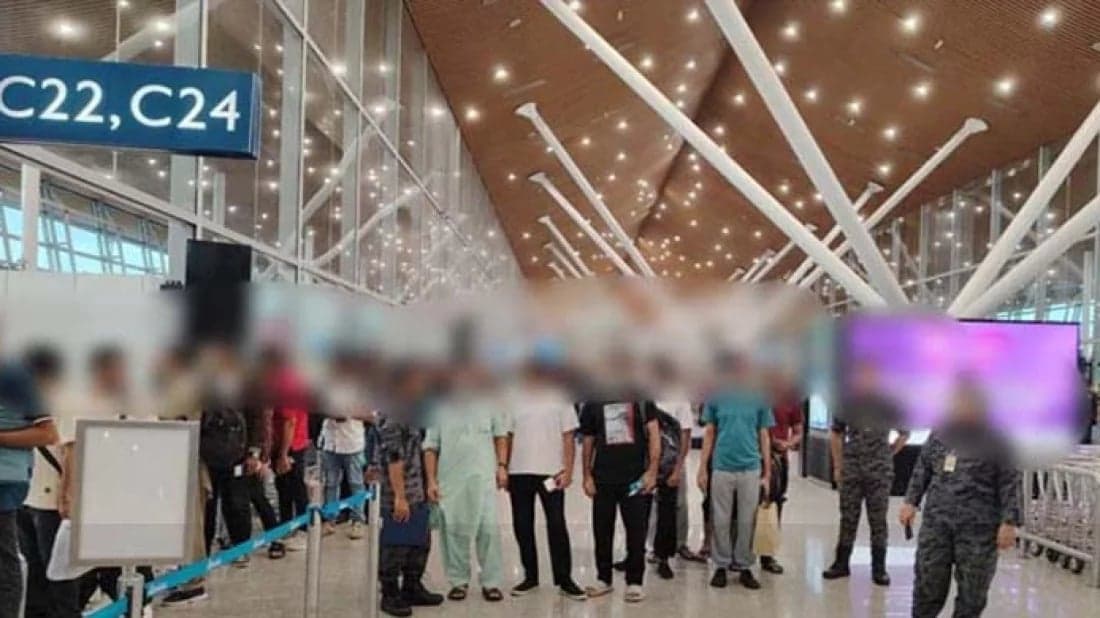 Malaysia deports 242 migrants, including 30 Bangladeshis