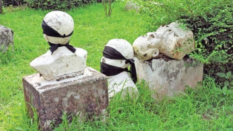 'Swadhinata Sangram' sculptures remain broken for 2 years, Chhatra Federation demands repair before Victory Day