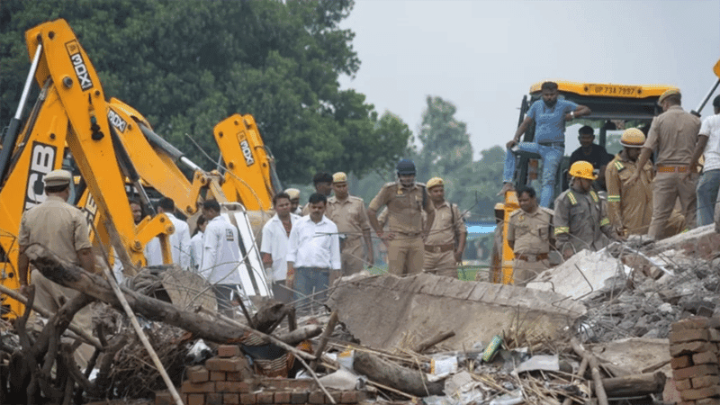 Explosion at India firecracker factory kills 11