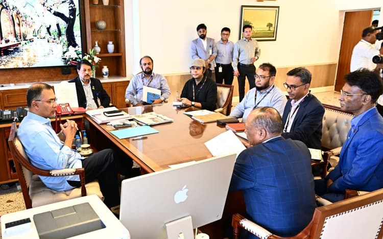 PM chairs meeting on World Environment Day programmes, climate action plan
