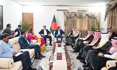 Saudi Deputy Minister holds joint meeting with Foreign Minister, Home Minister