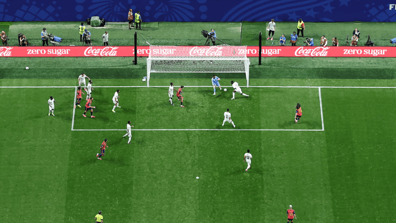 Spain extends lead to 4–0 over Saudi Arabia