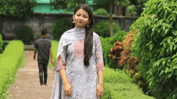 Comilla University student found hanging at Narayanganj flat, husband detained