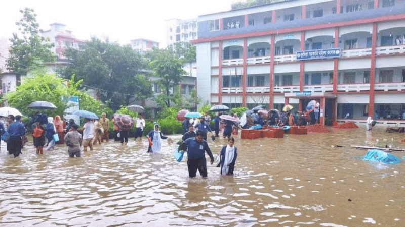 7 Cumilla Govt Women's College teachers transferred for holding HSC exam in waterlogged condition