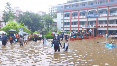 7 Cumilla Govt Women's College teachers transferred for holding HSC exam in waterlogged condition