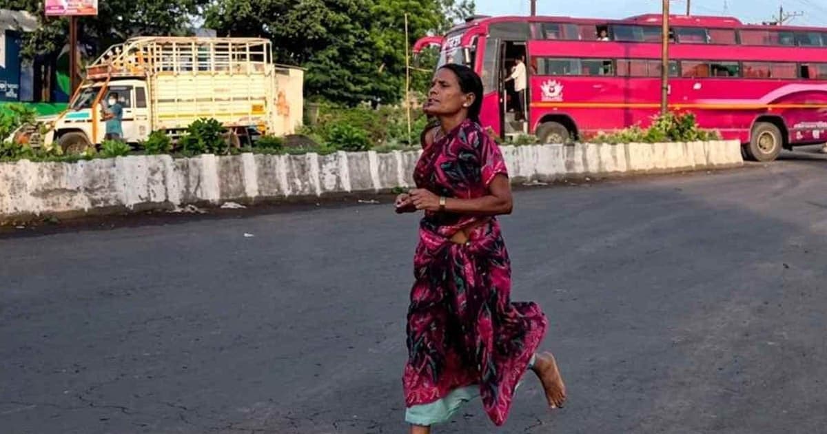 Mother becomes marathon champion in saree to bear daughter’s education cost