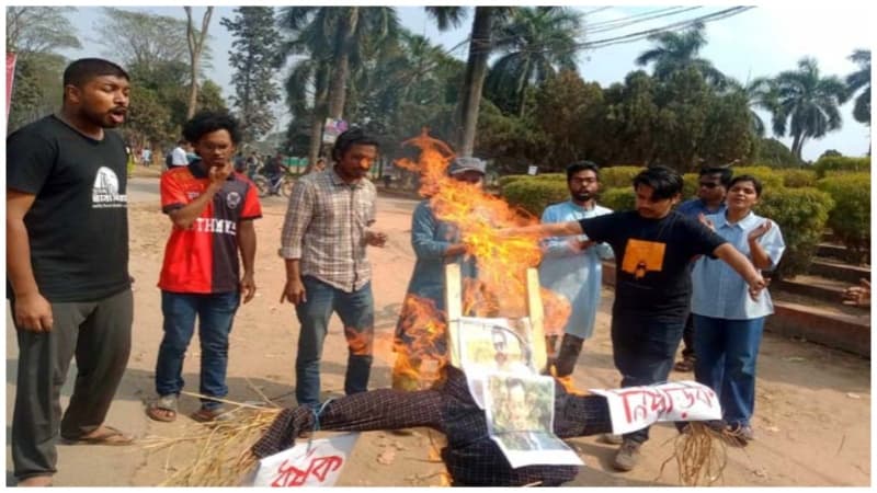 Effigy burnt, protests against rape in JU