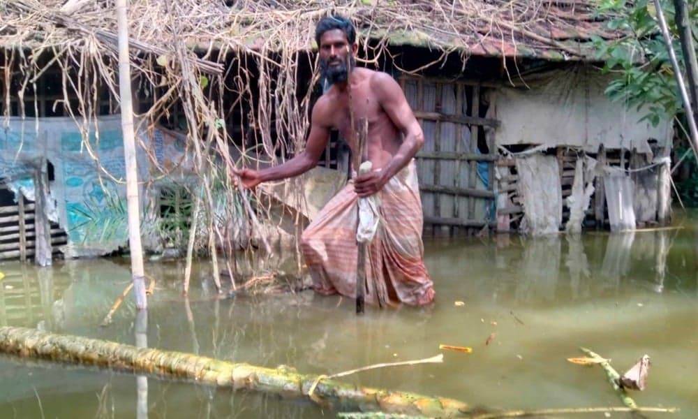 ‘ত্রাণ চাই না, চাই জলাবদ্ধতার স্থায়ী সমাধান’  