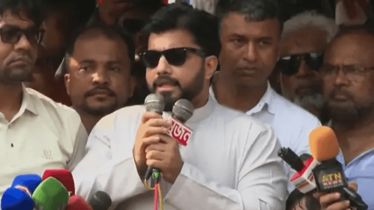 Ishraque alleges firearms stockpiling by Jamaat candidate in Dhaka-6