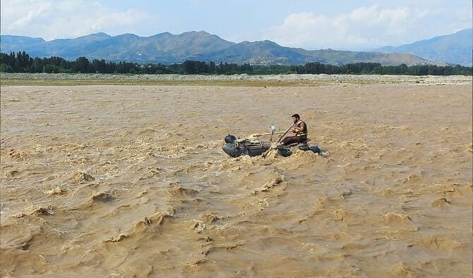 Sudden floods in Pakistan claim 11 lives