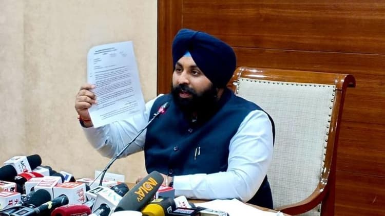 Now BJP demands Punjab education minister's resignation