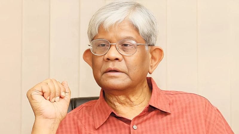 Finance Adviser Salehuddin starts presenting national budget