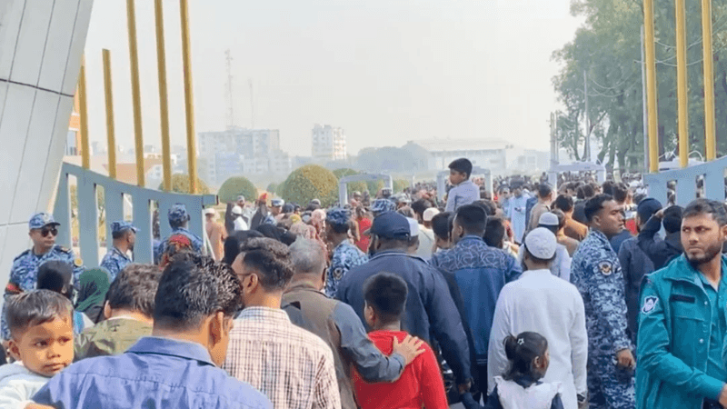 Crowd gathers at Tejgaon old airport to watch Victory Day air show