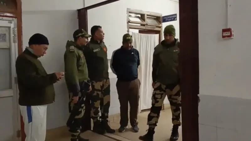 BSF member shot at Bangladesh-India border