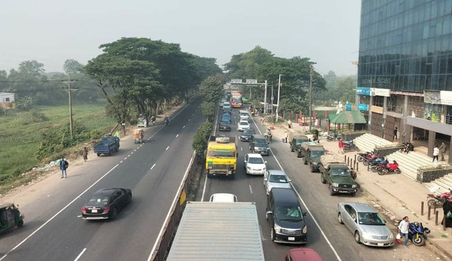 13 km traffic congestion on Dhaka-Chattogram highway