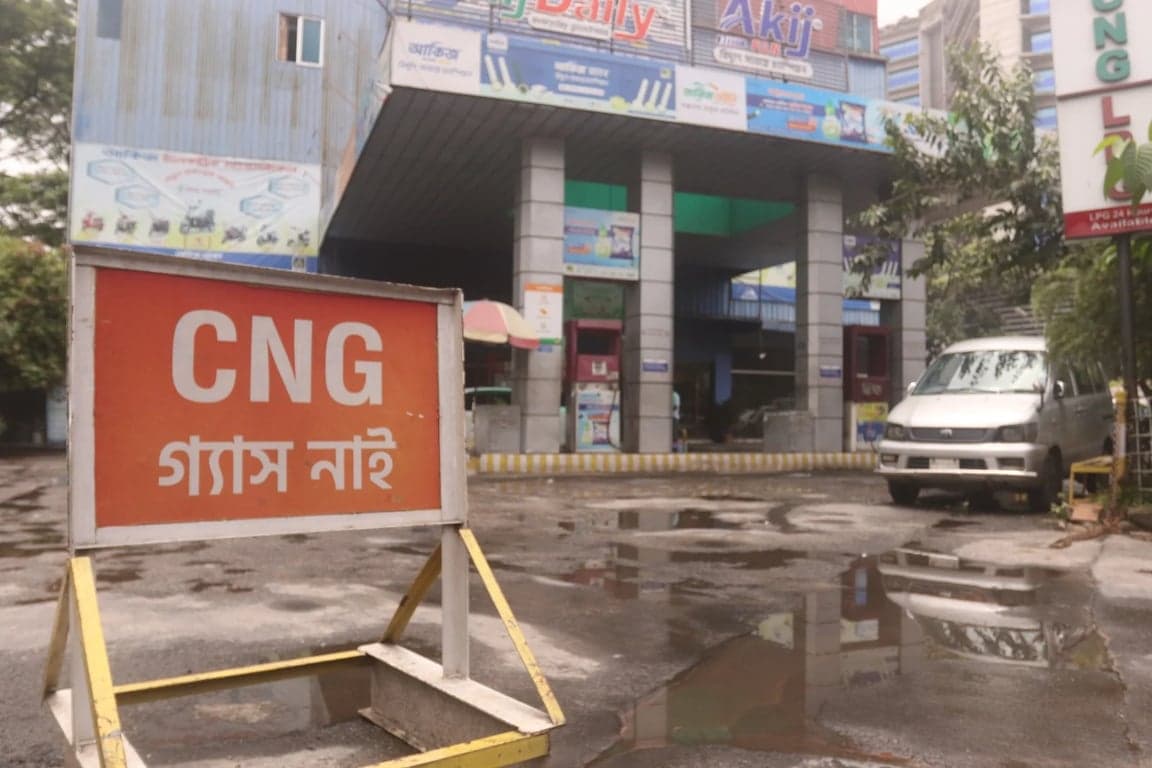 Severe CNG crisis grips Dhaka, most filling stations run dry